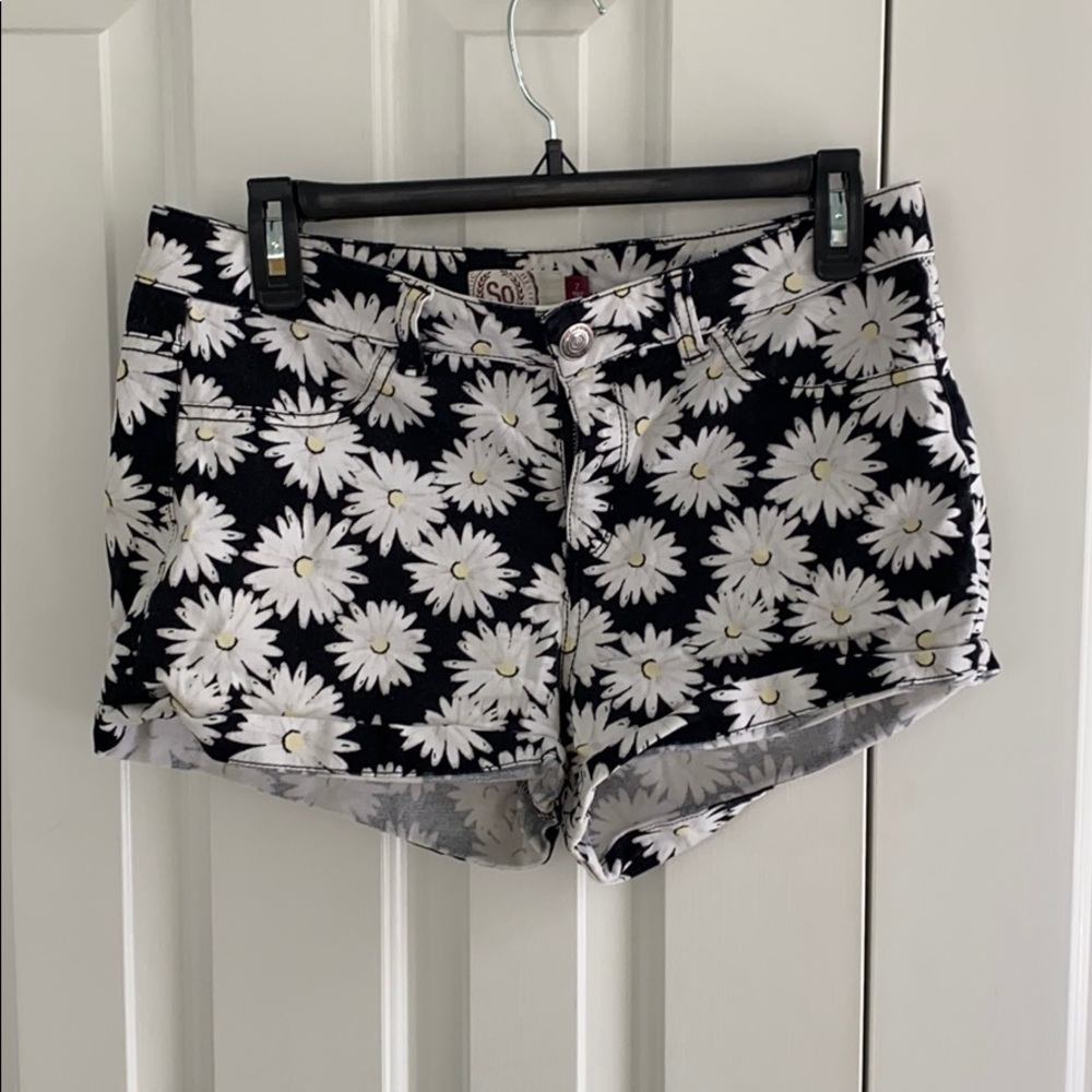 Daisy Patterned Shorts